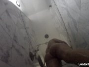 London Keyes takes a  shower 2/16