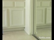 Yanks Brunette Having Fun In Bath 16/16