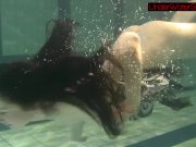 Blackhaired beauty Irina underwater 9/16