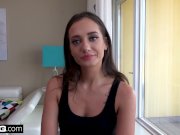 Teen Bubble Butt Babe Gia Paige Twerks On a Dick 2/16