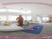 VRBANGERS - BRIDGETTE B SEXY MOM HAVING SEX WITH THE POOL BOY 4/16