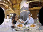 Cristina Miller's romantic dinner 13/16