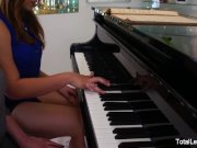 Brunette hottie gets her hairy pussy eaten by her piano teacher 5/16