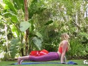 Chloe Scott Gets More Than a Yoga Lesson From Horny Dad 3/16