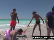 Una porca fra le Dune - GangBang con Valentina! CentoXCento 2/16