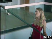 BLACKED Horny Waitress Hooks Up With BBC Sports Legend 4/16