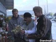 Picked up hot mommy gives double head and rides 2/16