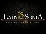 British MILF Sonia gives a massage and gets fucked good 16/16