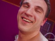 Busty Amateur Spreads Wide For The Camera 14/16