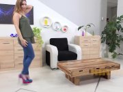 Wetandpissy - Xiana - HD Pissing 4/16