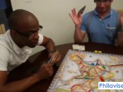 PHILAVISE-Gamers get a beeg 1/16