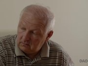 DADDY4K. Red-haired gal couldn't resist to charms of handsome old man 1/16