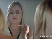 Lesbian babes Natalia Starr and Scarlett Knight try anal 1/16