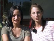 Mia und Sara treiben es im Grünen 3/16