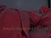 Vipissy - Lesbians share their piss and a vibrator 3/16