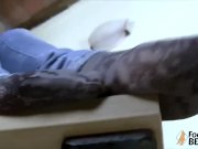 Teen takes off socks and shows her feet 8/16