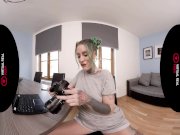 VirtualRealPorn - My naughty photoshoot 2/16