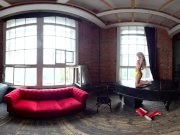 Beautiful amateur girls dancing and teasing in this exclusive VR video 9/16