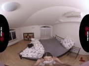 VirtualRealPorn - Izzys first time 7/16