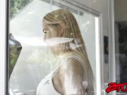 Thirsty blonde Sarah Vandella thrashed after blowing stepdad 1/16