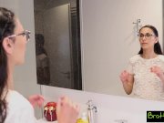 Bratty Sis - Helping Out His Needy StepSister S6:E10 3/16