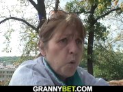 Sporty old grandma spreads legs for stranger 2/16