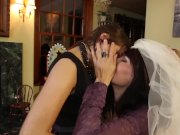 SEXYMOMMA - Teen vixen orgasms while getting dyke treatment 8/16