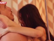 RUSSIAN BABE GETS FUCKED HARDCORE BY SPANISH COUPLE 14/16