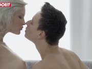 Blonde Babe wakes up Boyfriend with a Morning sex Surprise 14/16