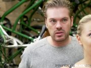 Curvy Cuties Bambi Bella & Crystal Swift Do Interracial Orgy 4/16