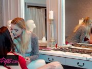 Twistys - Slutty Hot MILF Chanel Preston Shows A Cute Blonde Girl How To Eat Pussy 5/16