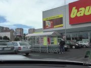 HUNT4K. Lucky man successfully picked up curvy girl for nice quickie 1/16