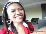 Cute Thai chick gives bj and rides hard white cock 4/16