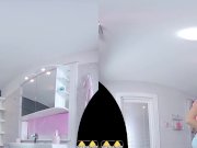 Blonde meets brunette in pissy pussy licking - Virtual Porn 5/16