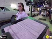 Roadside - Alexandra pays her tow bill with a blowjob & sex 8/16