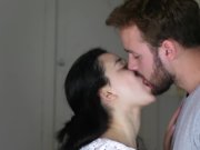 Cute Mia Navarro gets facialized 3/16