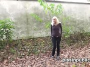 Daring girls pee on the frequented pathway and are seen by passers-by 5/16