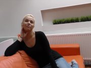 HUNT4K. Blonde stops fighting with BF because stranger gives money 5/16