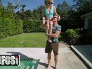 Blonde Braceface spinner Begs For Big Dick to split her open - MOFOS 3/16