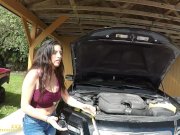 Roadside - Latina wife has sex with her mechanic outside 5/16