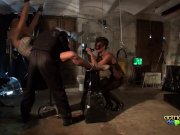 El puño hasta el fondo 11/16