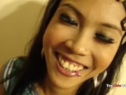 Hot Thai babe fucks and blows like a star 1/16