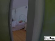 Elsa gets woken up for a creampie 1/16