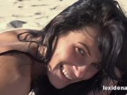 Watch Me Masturbate On a Public Beach! 16/16