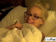 Elsa shows off her hotel room and her pussy 14/16