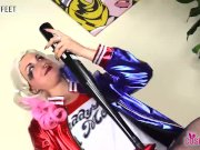 Harley Quinn footjob in black pantyhose 2/16