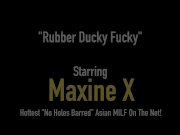 Cambodian Cougar Maxine X, Finger Bangs Her Cunt On Big Duck 1/16