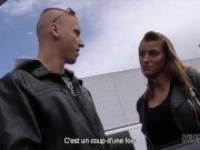 HUNT4K. Jeune beaute vend volontiers son corps tendre pour un bon prix 1/16