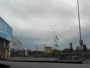 HUNT4K. Hunter verfuhrt Blondine im Einkaufszentrum wegen dreckigem Sex 3/16