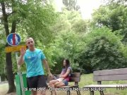 HUNT4K. Hottie engana a su novio por algo de dinero en el parque 2/16